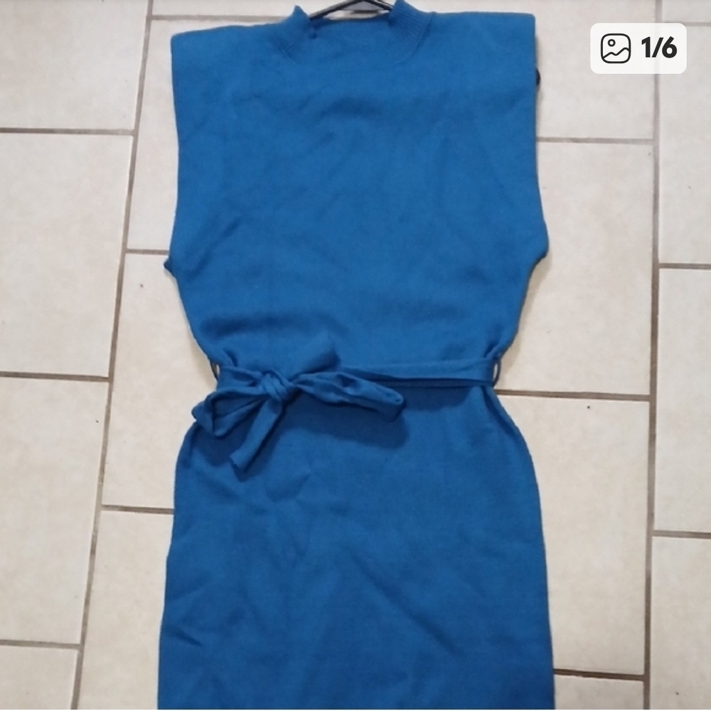 LE LIS Womens Size M Cobalt Blue Knit Midi Dress
